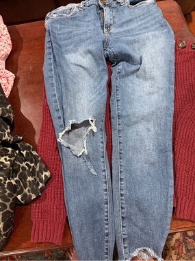 Kut from the Kloth Light Blue Distressed Skinny Jeans